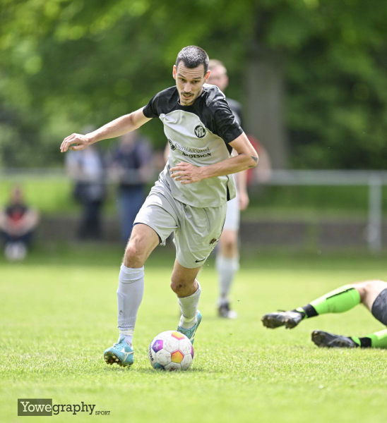 19_YZ96305_Yowe_Jonas_Wenzel