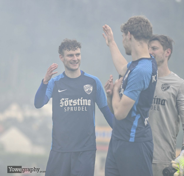 50_YZ98654_Yowe_Jonas_Wenzel