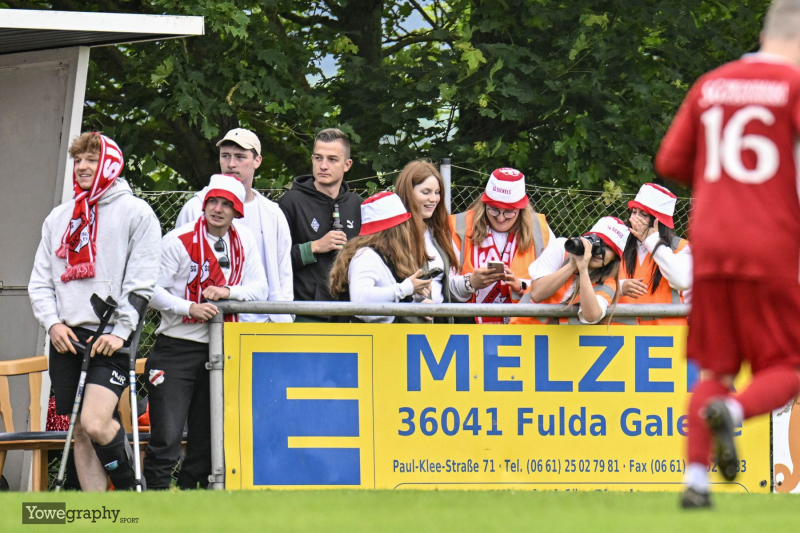 26_YZ99535_Yowe_Jonas_Wenzel