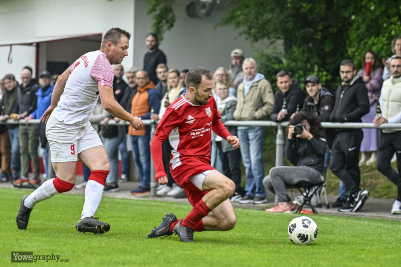 31_YZ99557_Yowe_Jonas_Wenzel