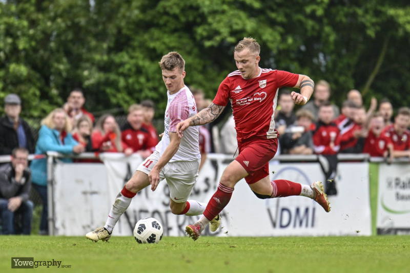 50_YZ99719_Yowe_Jonas_Wenzel