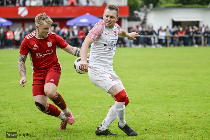 61_YZ99912_Yowe_Jonas_Wenzel