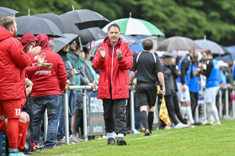 22_Yowe_Jonas_Wenzel__YZ90886