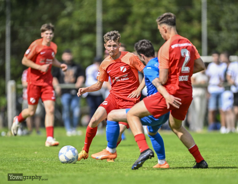 14_Yowe_Jonas_Wenzel__YZ92170