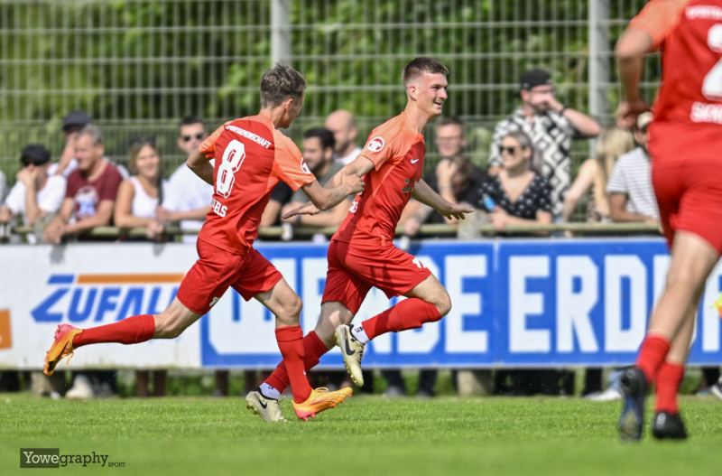 36_Yowe_Jonas_Wenzel__YZ92412