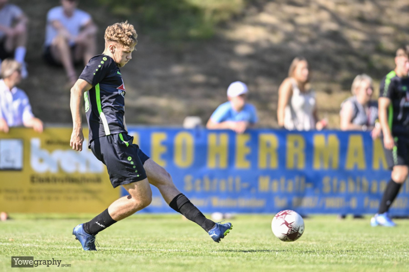 01_Yowegraphy_Jonas_Wenzel_240811_YZ91078