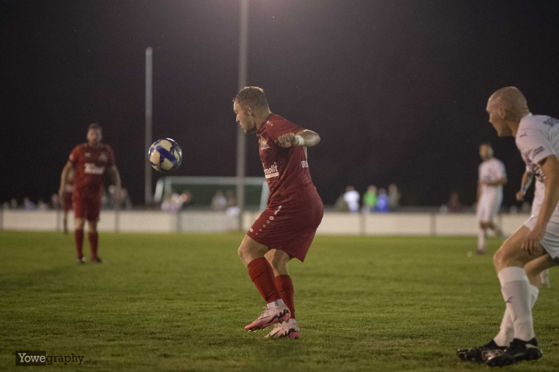 SG Kerzell - SV Teutonia Großenlüder Benedict Reith mit Linus Gaube