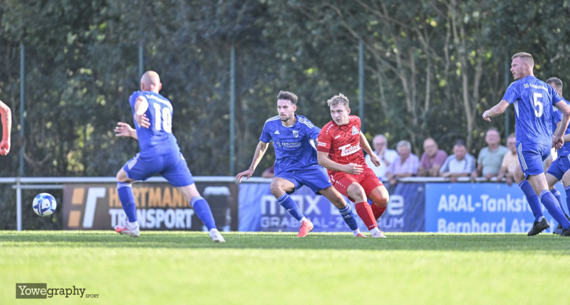SV Großenlüder - SG Freiensteinau Savio Balz gegen Linus Gaube