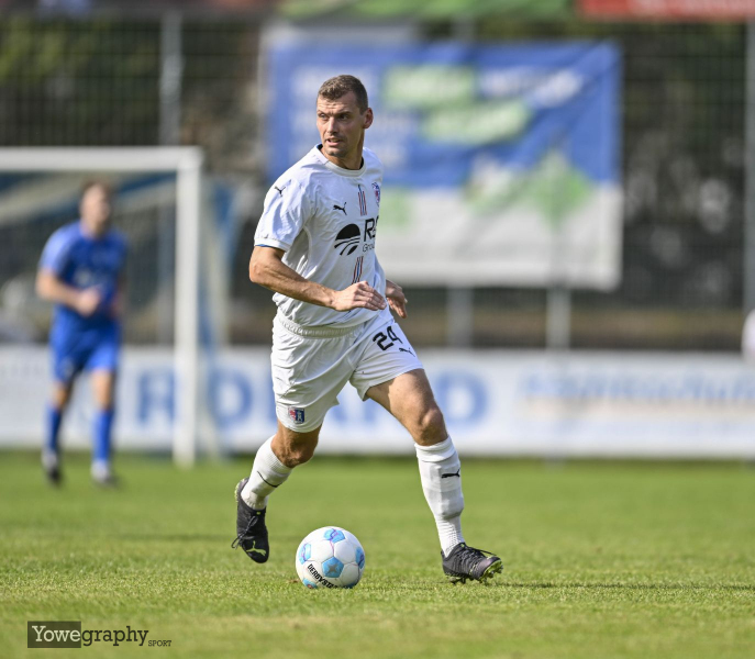 07_Yowegraphy_Jonas_Wenzel_240922_YZ94967