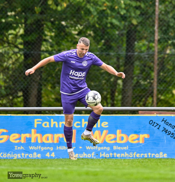 20_Yowegraphy_Jonas_Wenzel_241003_YZ99035