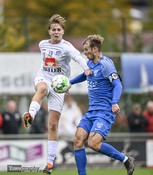 SV Flieden - FC Eichenzell: Valentin Barth gegen Tim Ströder