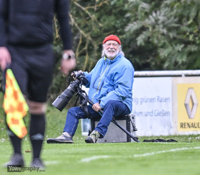 TSV Künzell - SG Elters Eckweisbach Schwarzbach: Rolf Günther Herrchen Charlie Rolff