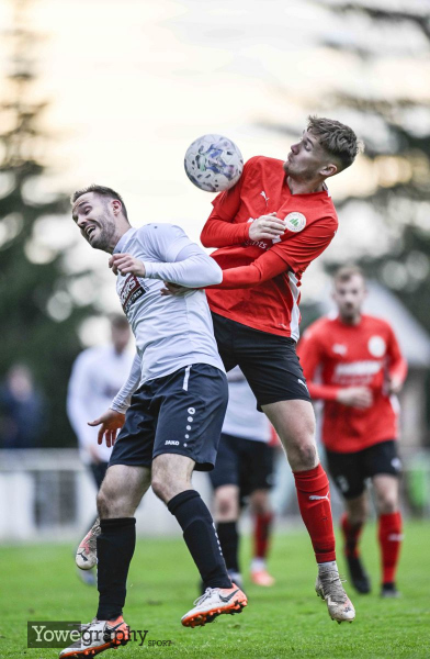 TSV Künzell - SG Elters Eckweisbach Schwarzbach: Julius Brehl mit Tom Emde