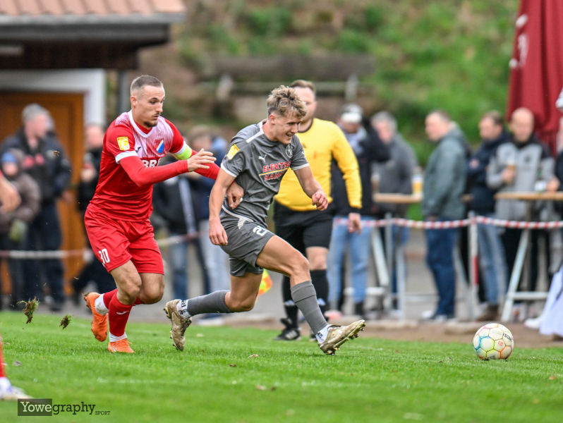 SV Steinbach - TSV Steinbach-Haiger II: Andreas Busik gegen Jannis Kehl