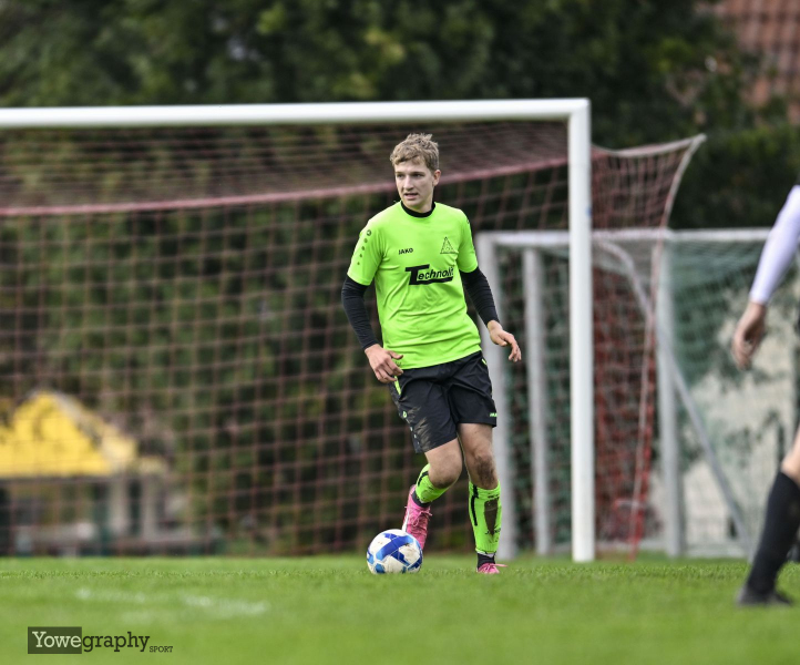 28_Yowegraphy_Jonas_Wenzel_241020_YZ98411