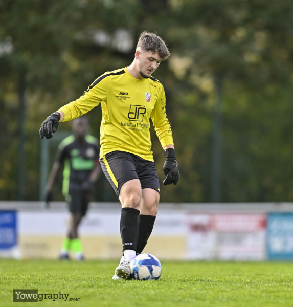 20_Yowegraphy_Jonas_Wenzel_241020_YZ99157