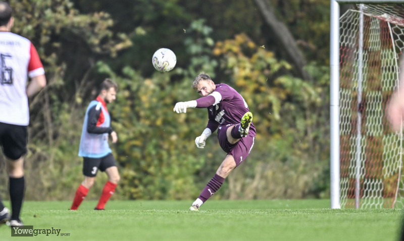 34_Yowegraphy_Jonas_Wenzel_241027_YZ91393