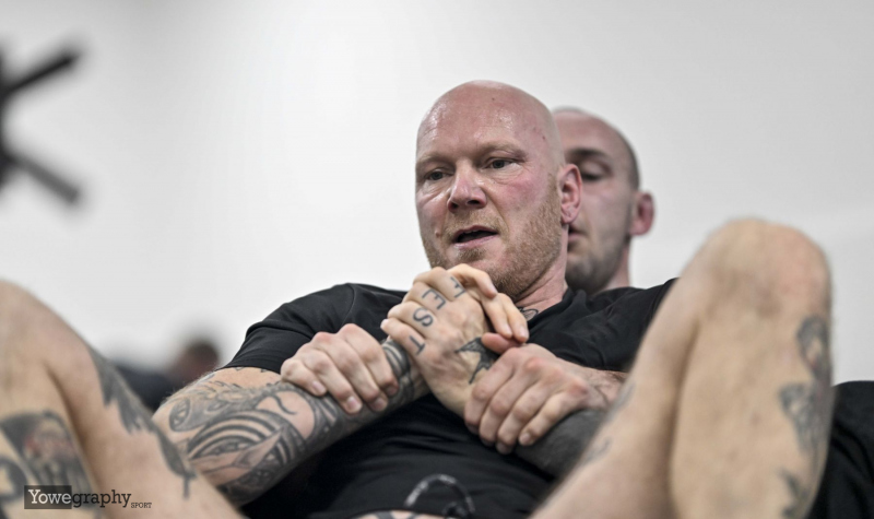 201_Yowegraphy_Jonas_Wenzel_241102_YZ94501