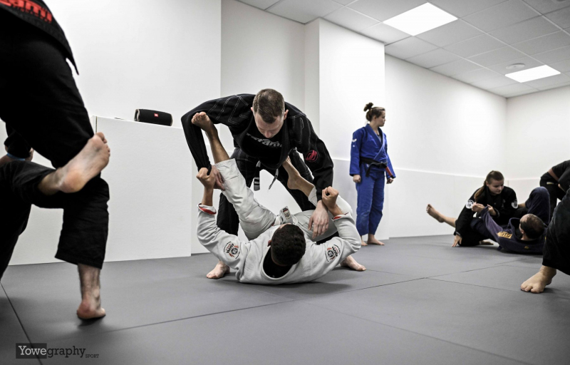 40_Yowegraphy_Jonas_Wenzel_241102_YZ93238