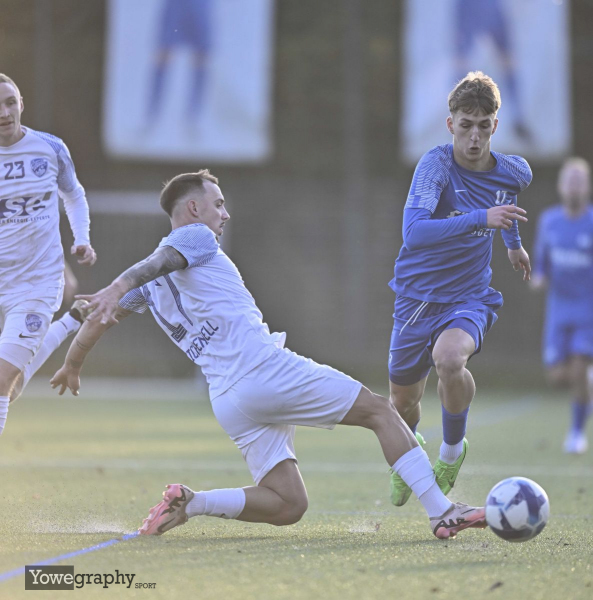 18_Yowegraphy_Jonas_Wenzel_241109_YZ96531