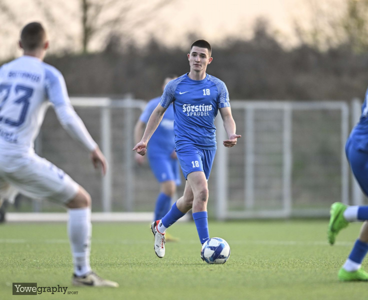 53_Yowegraphy_Jonas_Wenzel_241109_YZ96858