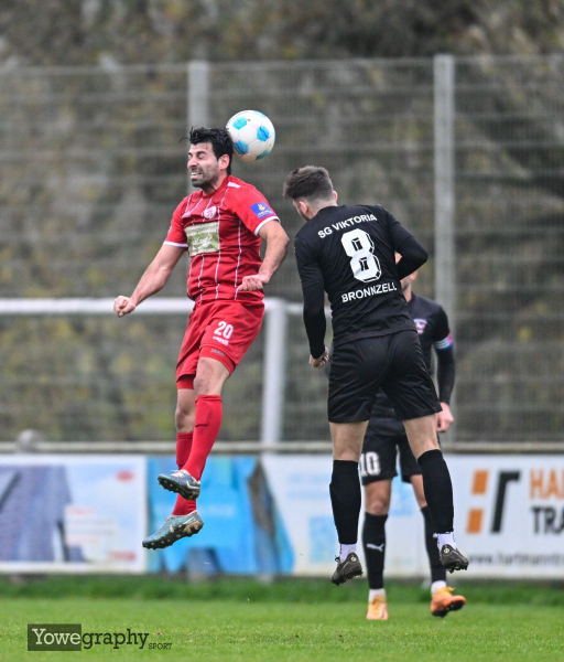 SG Bronnzell - KSV Hessen Kassel II: Eser Kazak gegen Kevin Hohmann