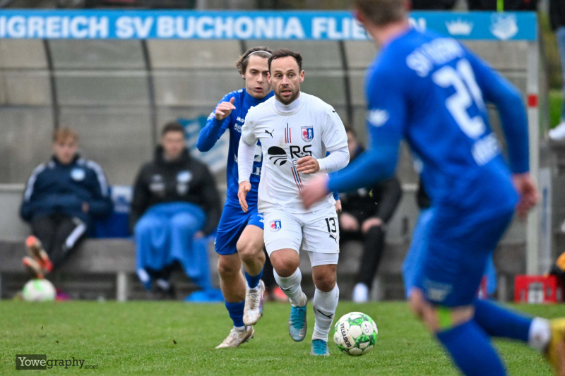 60_Yowegraphy_Jonas_Wenzel_241116_YZ90115