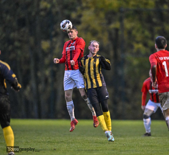 TSV Ufhausen - SG Asbach Hessen Hersfeld: Mario Göllmann gegen  Jami Grzibek