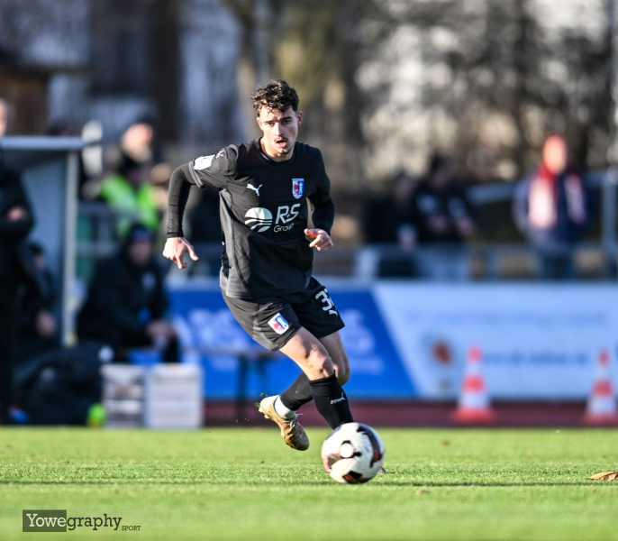 15_Yowegraphy_Jonas_Wenzel_241130_YZ99268