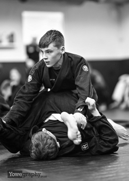 BW_106_Yowegraphy_Jonas_Wenzel_250102_YZ93035