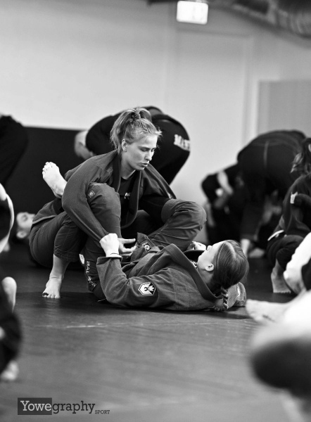 BW_17_Yowegraphy_Jonas_Wenzel_250103_YZ94004