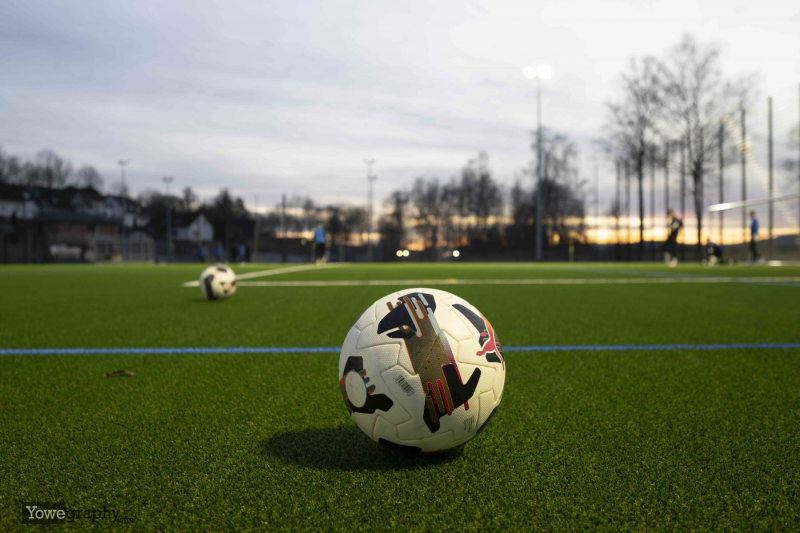 Eröffnungsspiel Kunstrasen SV Neuhof - SG Barockstadt