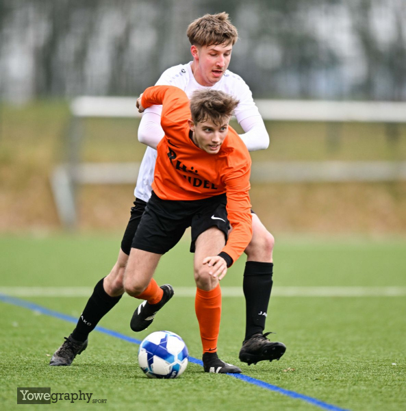 24_Yowegraphy_Jonas_Wenzel_250301_YZ98103