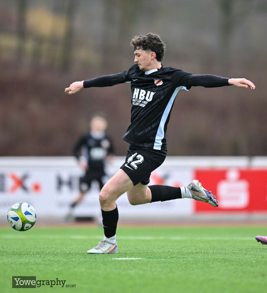 63_Yowegraphy_Jonas_Wenzel_250301_YZ97204