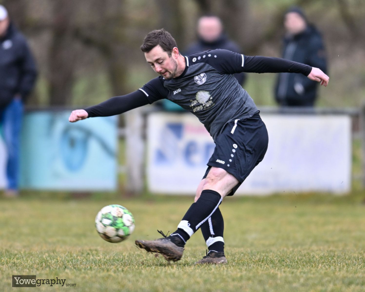 12_Yowegraphy_Jonas_Wenzel_250301_YZ97341