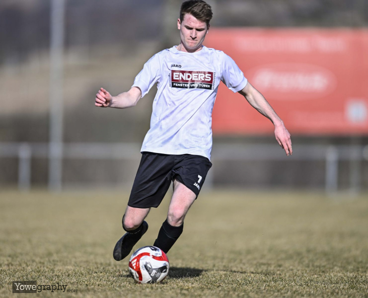 29_Yowegraphy_Jonas_Wenzel_250309_YZ92267