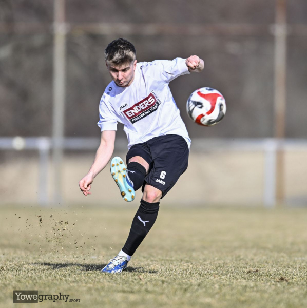 33_Yowegraphy_Jonas_Wenzel_250309_YZ92299