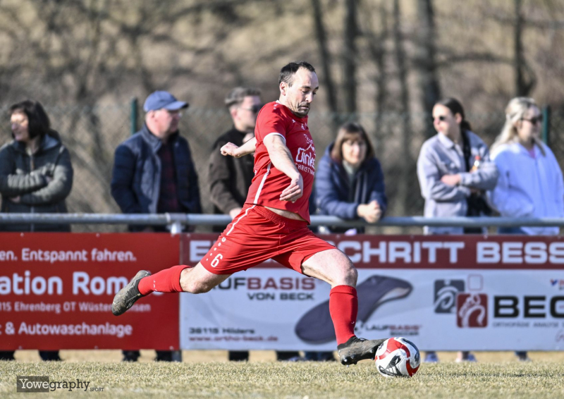 42_Yowegraphy_Jonas_Wenzel_250309_YZ92424