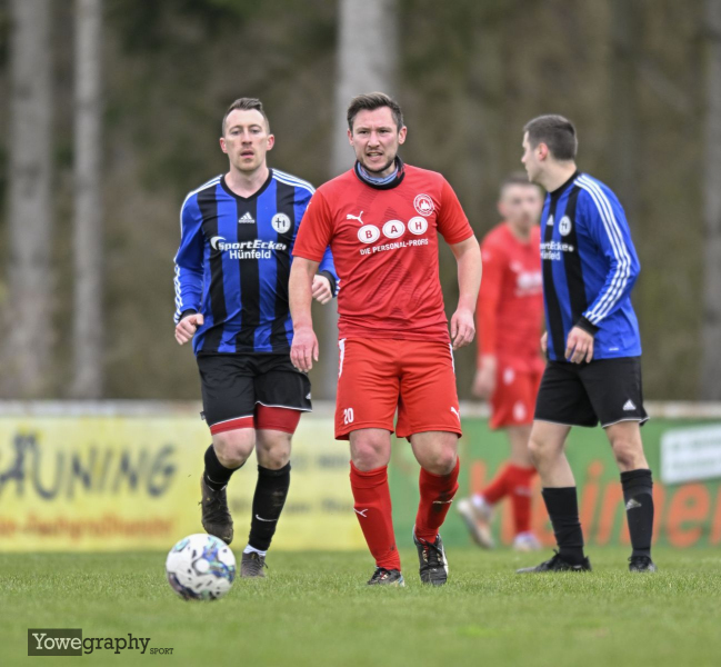 33_Yowegraphy_Jonas_Wenzel_250330_YZ93274