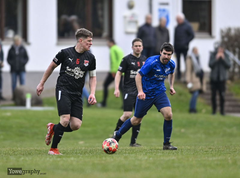 13_Yowegraphy_Jonas_Wenzel_250330_YZ94942