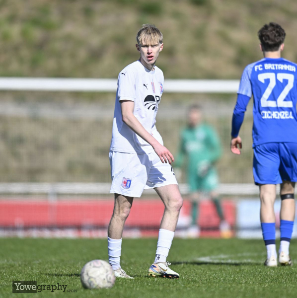 25_Yowegraphy_Jonas_Wenzel_250406_YZ92738