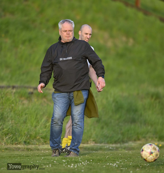 SG Motten/Kothen - SG Schmalnau/Hettenhausen: Betreuer Guido Schreiner