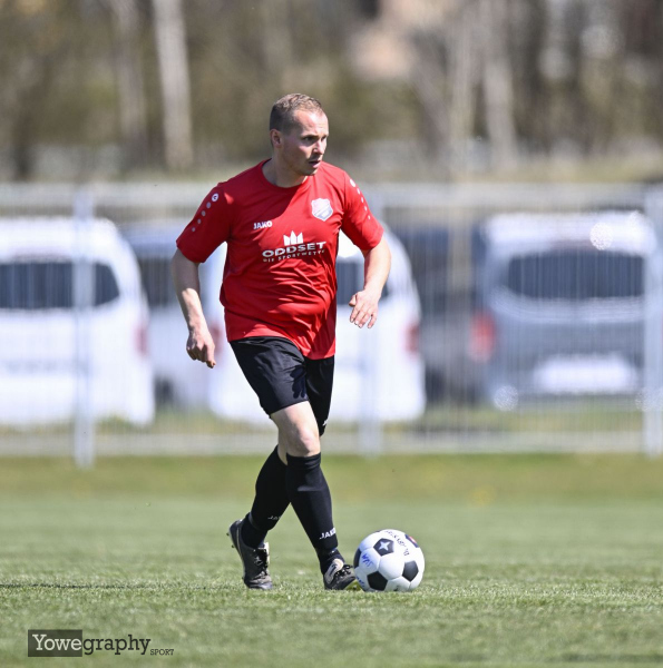 08_Yowegraphy_Jonas_Wenzel_250412_YZ98183