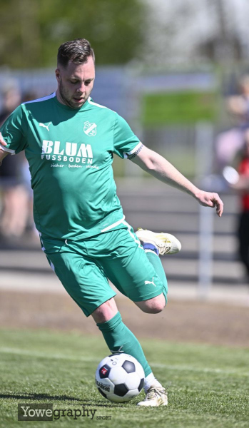 25_Yowegraphy_Jonas_Wenzel_250412_YZ98444