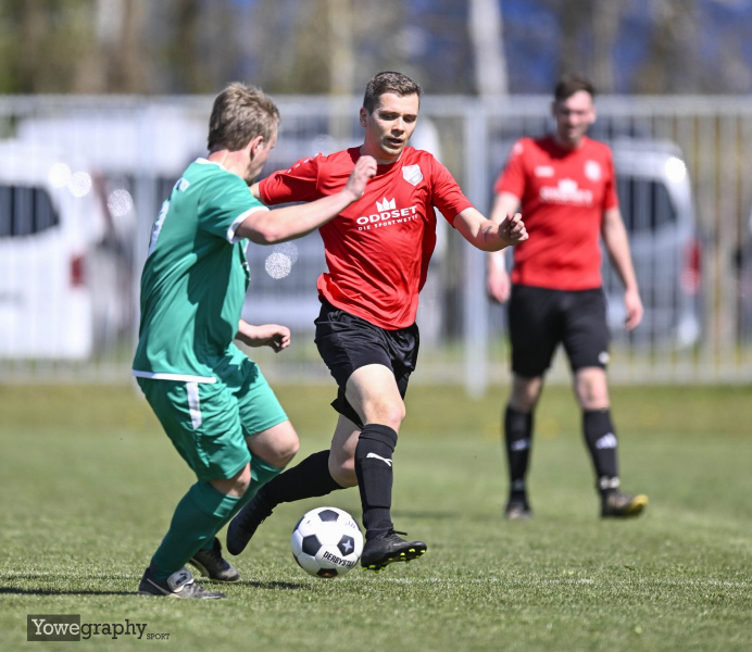 26_Yowegraphy_Jonas_Wenzel_250412_YZ98469