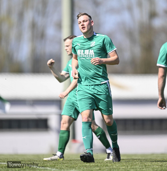 42_Yowegraphy_Jonas_Wenzel_250412_YZ98700