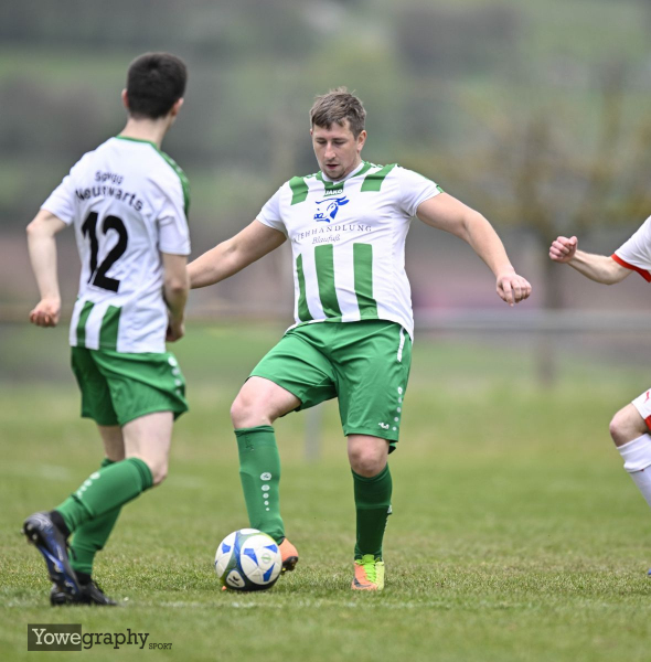 03_Yowegraphy_Jonas_Wenzel_250413_YZ90455