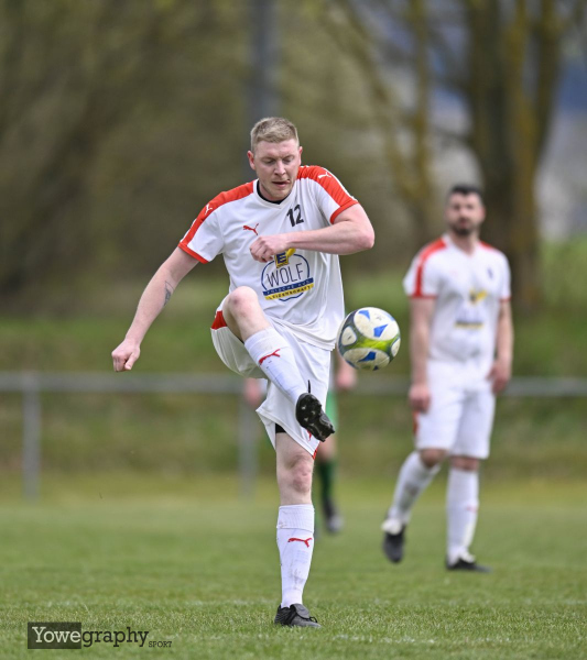 23_Yowegraphy_Jonas_Wenzel_250413_YZ90701