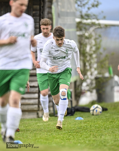 55_Yowegraphy_Jonas_Wenzel_250413_YZ91224