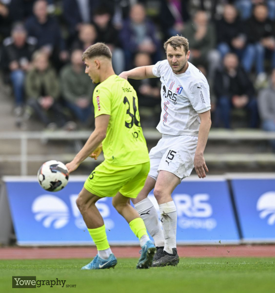 22_Yowegraphy_Jonas_Wenzel_250419_YZ97411